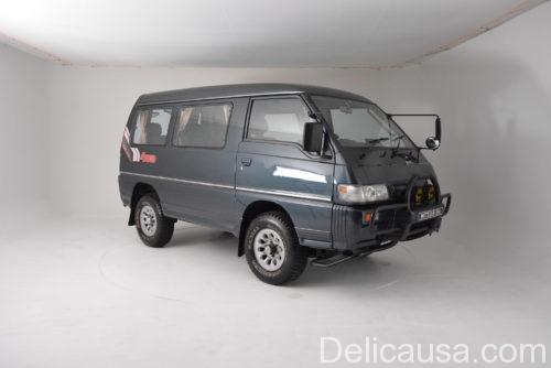 1991 Mitsubishi Delica Exceed, image 1