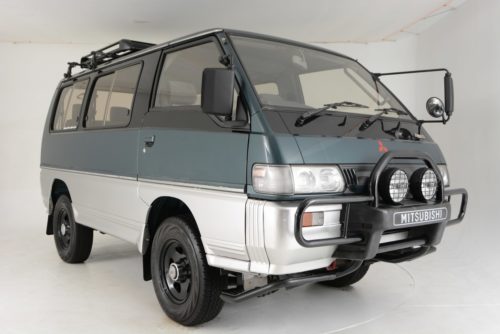 1989 Mitsubishi Delica, image 1