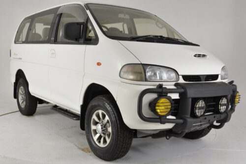 1995 Mitsubishi Delica L400, image 1