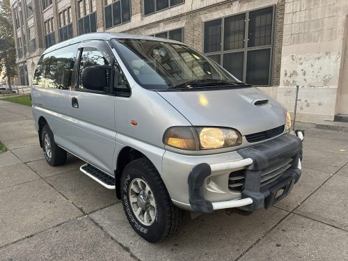 1995 Mitsubishi Delica L400 High Top, image 1