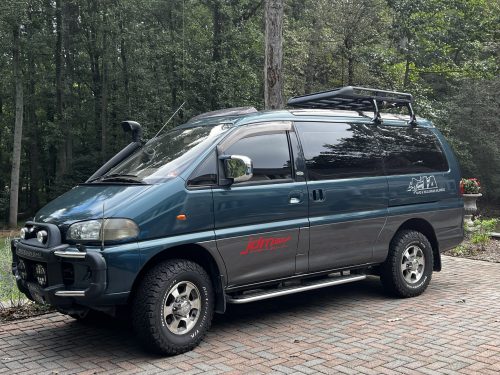1994 Mitsubishi Delica Super Exceed LWB V6, image 1
